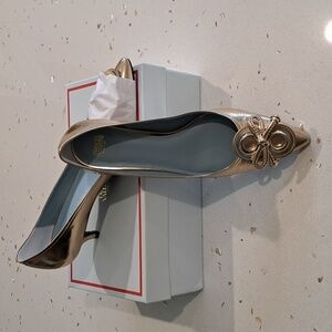 NIB Frances Valentine heels